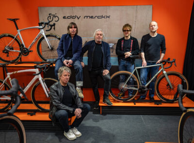 The Analogues Light: Benefiz-(Rennrad-)Tour für War Child